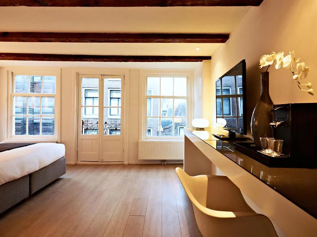 Ams Suites Amsterdam 3*,